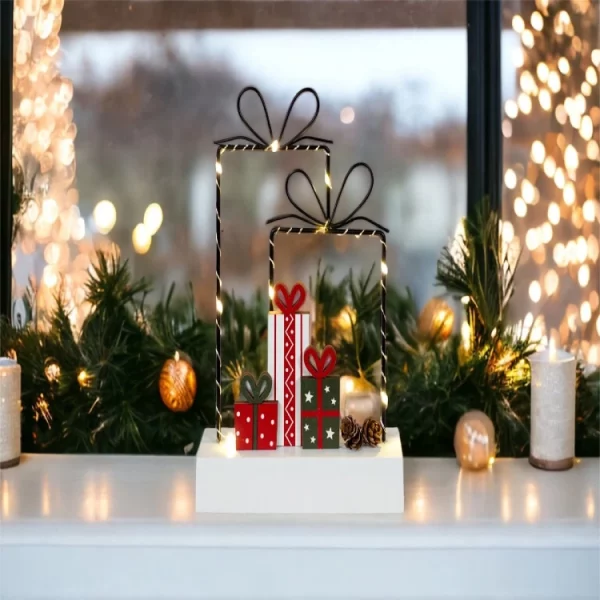 St Helens Home and Garden GH9080 LED Wired Christmas Present Display