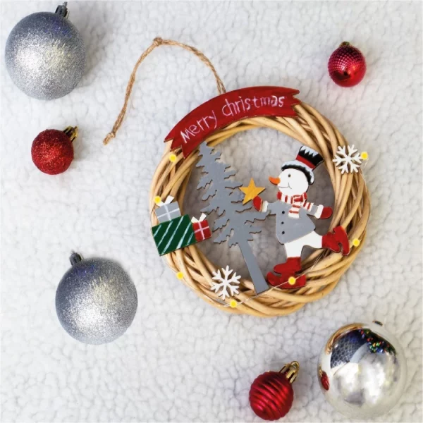 St Helens Home and Garden GH970 Battery Wicker Christmas Wreath