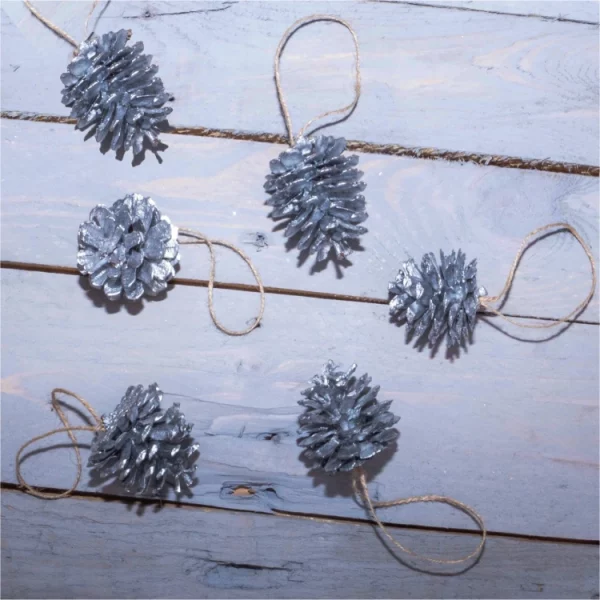 St Helens GH949 Hanging Silver Pine Cone Christmas Tree Decorations